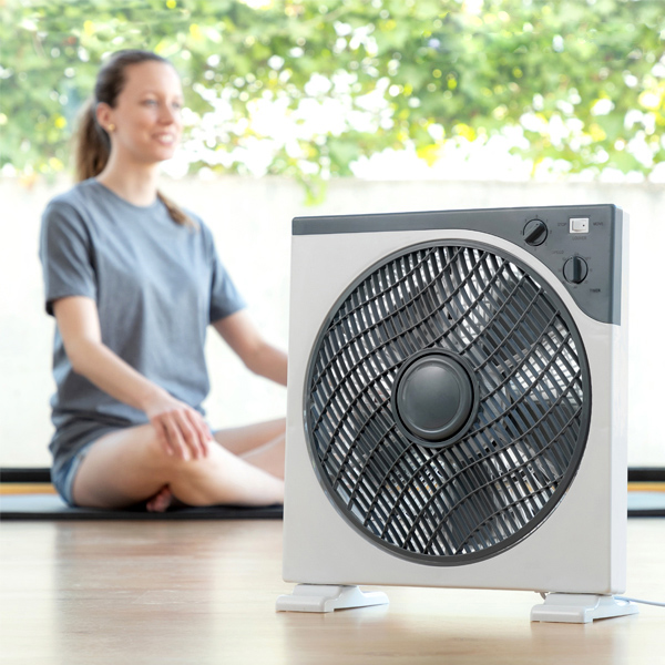 30 cm põrandaventilaator valge ja halli värviga, 50 W