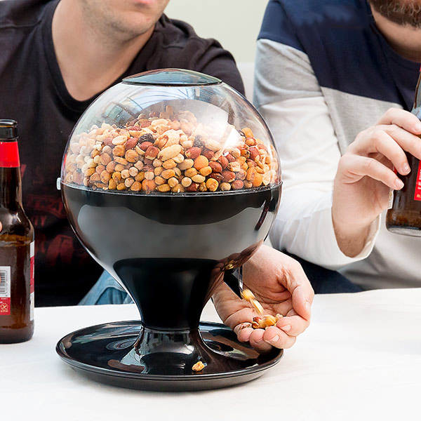 Liikumisanduriga kommide ja suupistete dosaator