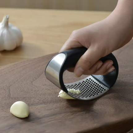 Nutikas roostevabast terasest küüslaugupress